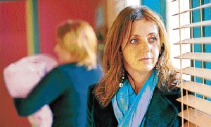 Federal budget: Single parents to carry funding cut burden