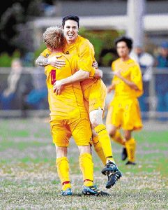FFV: The ‘professionals’ stay on top