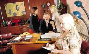 Werribee Theatre Company raises curtain on hilarious whodunit