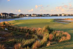 Sanctuary Lakes suburb push on again