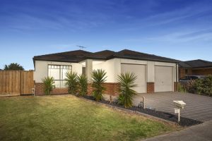 Pristine presentation: 15 Karong Drive, Wyndham Vale, 3024