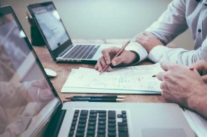 WYNBUS on road to Tarneit