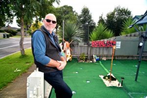 Golf course brings hole lot of community spirit