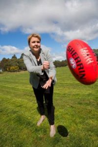 Focus on female volunteers