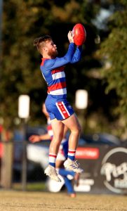 Districts, Point Cook, Hoppers record wins