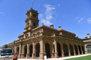 Budget cash flows for Wyndham