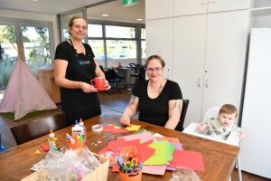 Craft cafe entices residents
