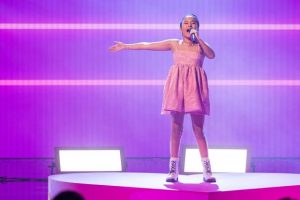 Sienna serenades a semi-final win