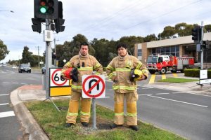 Dangerous U-turn warning