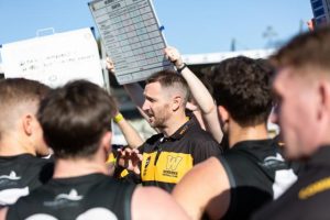 Barlow departs Werribee