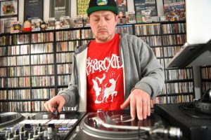 DJ Decktektive on the case