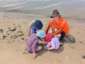 Kids learn about the coast