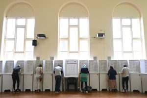 Stage set for federal election