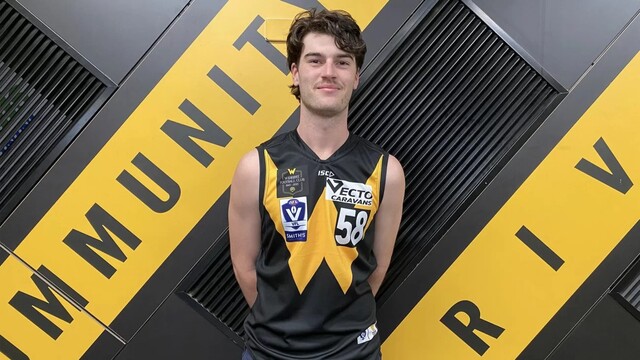 Elliott joins Werribee