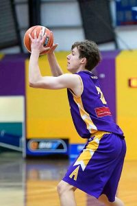 Altona Gators snap to attention