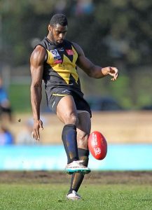 American Eric Wallace shines for Tigers
