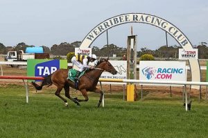 Tall Ship takes out 2015 Werribee Cup