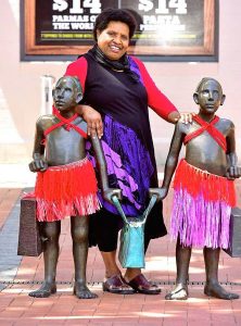 Artists paint Werribee town red